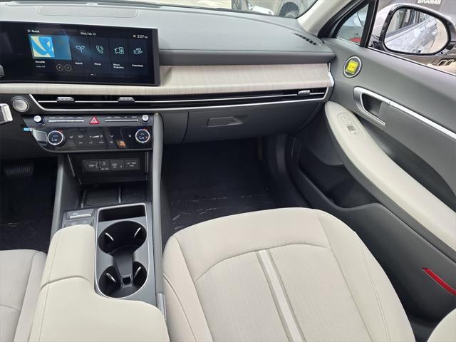new 2025 Hyundai Sonata Hybrid car, priced at $33,540