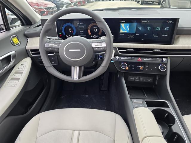new 2025 Hyundai Sonata Hybrid car, priced at $33,540