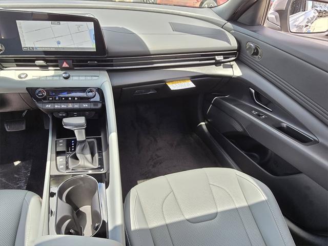 new 2025 Hyundai Elantra car