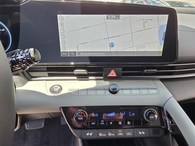 new 2025 Hyundai Elantra car