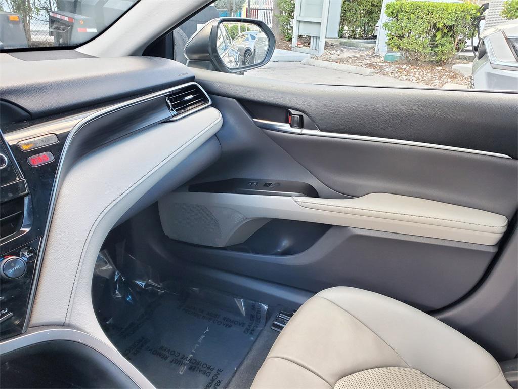 used 2022 Toyota Camry Hybrid car, priced at $20,750