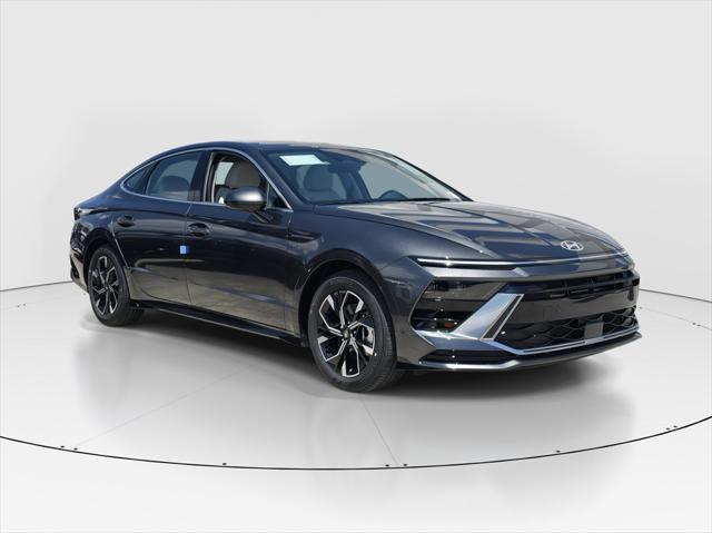 new 2025 Hyundai Sonata car, priced at $29,840