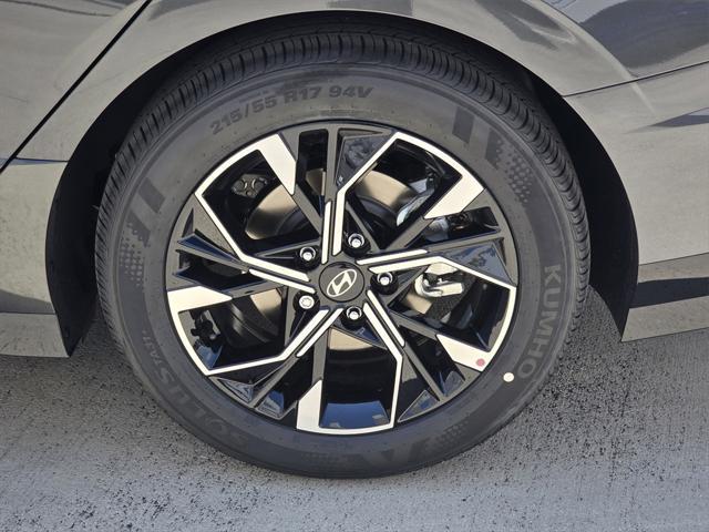 new 2025 Hyundai Sonata car, priced at $29,840