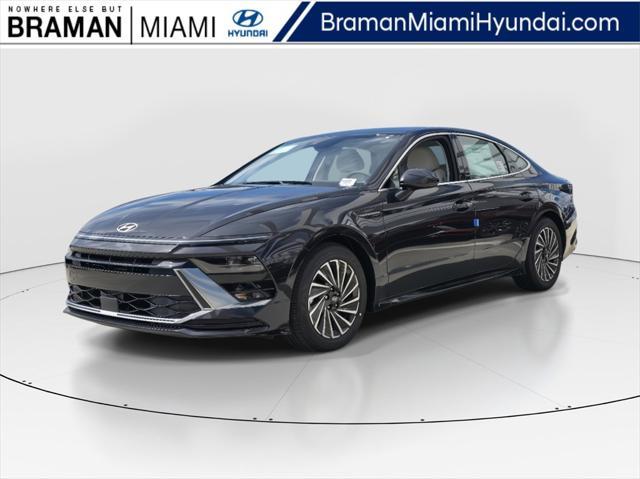 new 2025 Hyundai Sonata Hybrid car, priced at $32,705