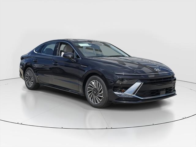 new 2025 Hyundai Sonata Hybrid car, priced at $32,705