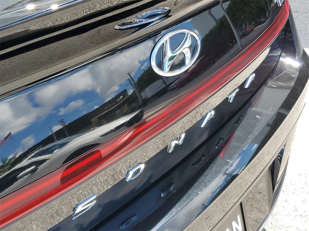 used 2023 Hyundai Sonata Hybrid car, priced at $18,950