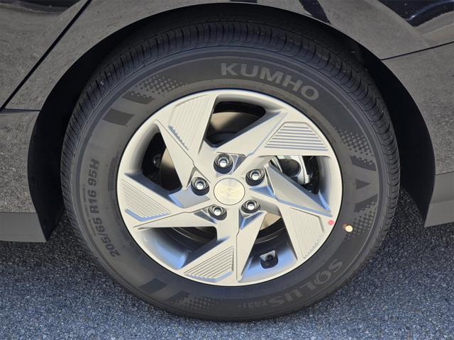 new 2025 Hyundai Sonata car, priced at $28,820