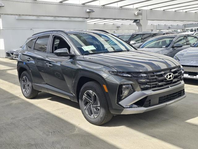 new 2025 Hyundai Tucson Hybrid car, priced at $35,505