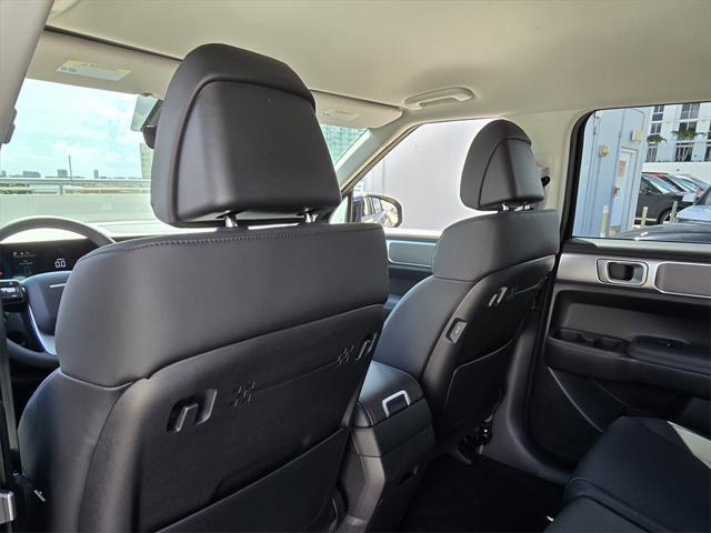 new 2025 Hyundai Santa Fe car, priced at $40,105