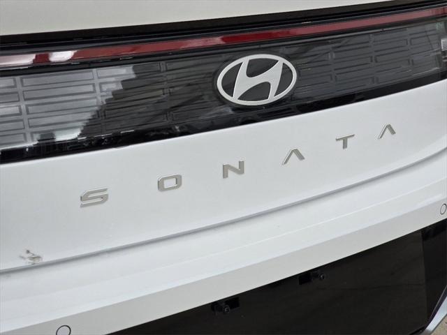 new 2025 Hyundai Sonata Hybrid car, priced at $33,130