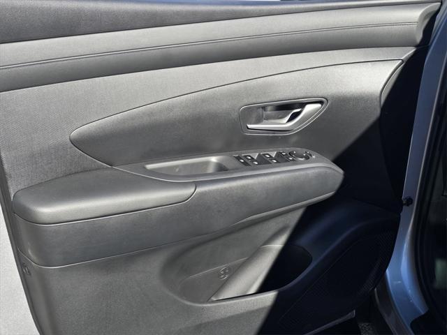new 2025 Hyundai TUCSON Hybrid car, priced at $38,985