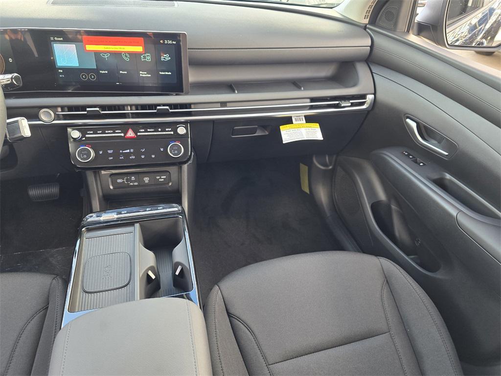 new 2025 Hyundai TUCSON Hybrid car