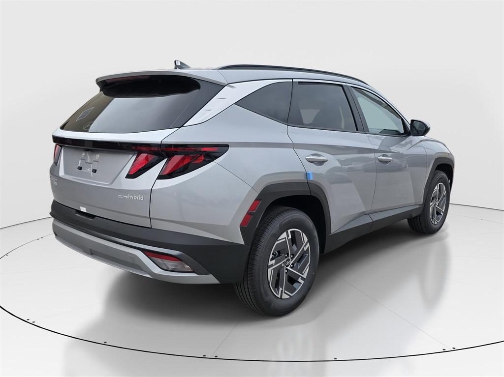 new 2025 Hyundai TUCSON Hybrid car
