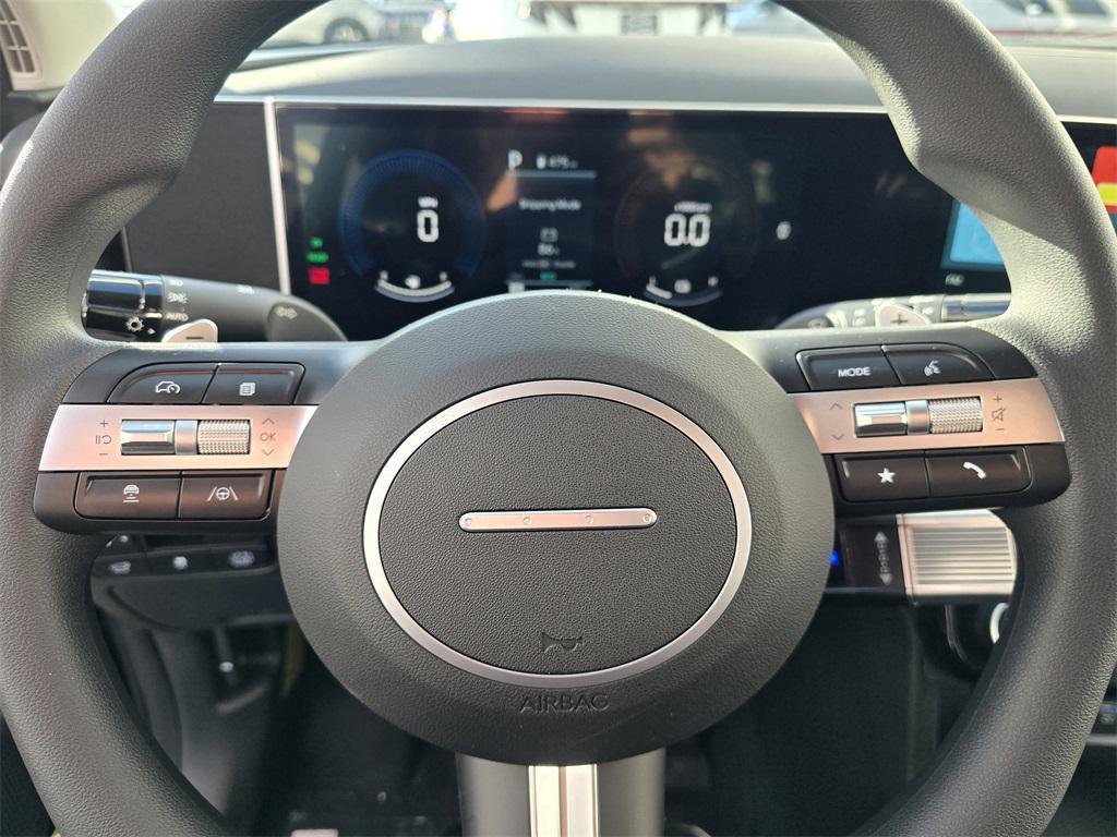 new 2025 Hyundai TUCSON Hybrid car