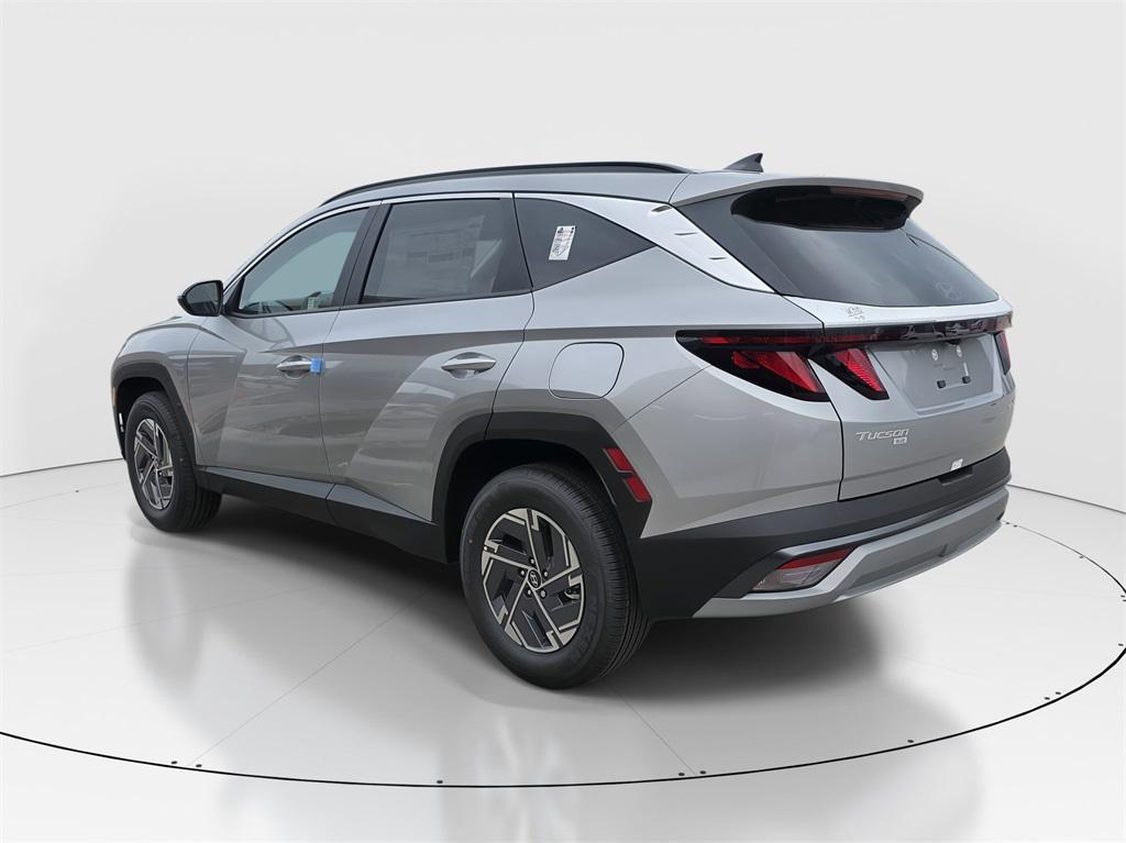 new 2025 Hyundai TUCSON Hybrid car