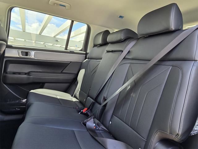 new 2025 Hyundai Santa Fe car, priced at $40,580