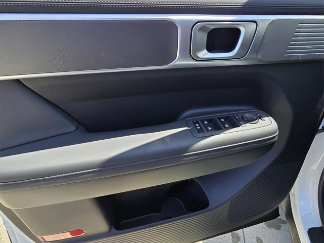 new 2025 Hyundai Santa Fe car, priced at $40,580