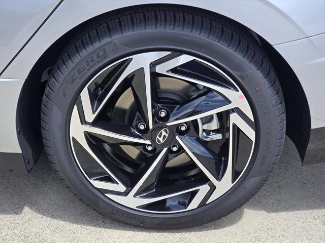new 2025 Hyundai Sonata car, priced at $33,048