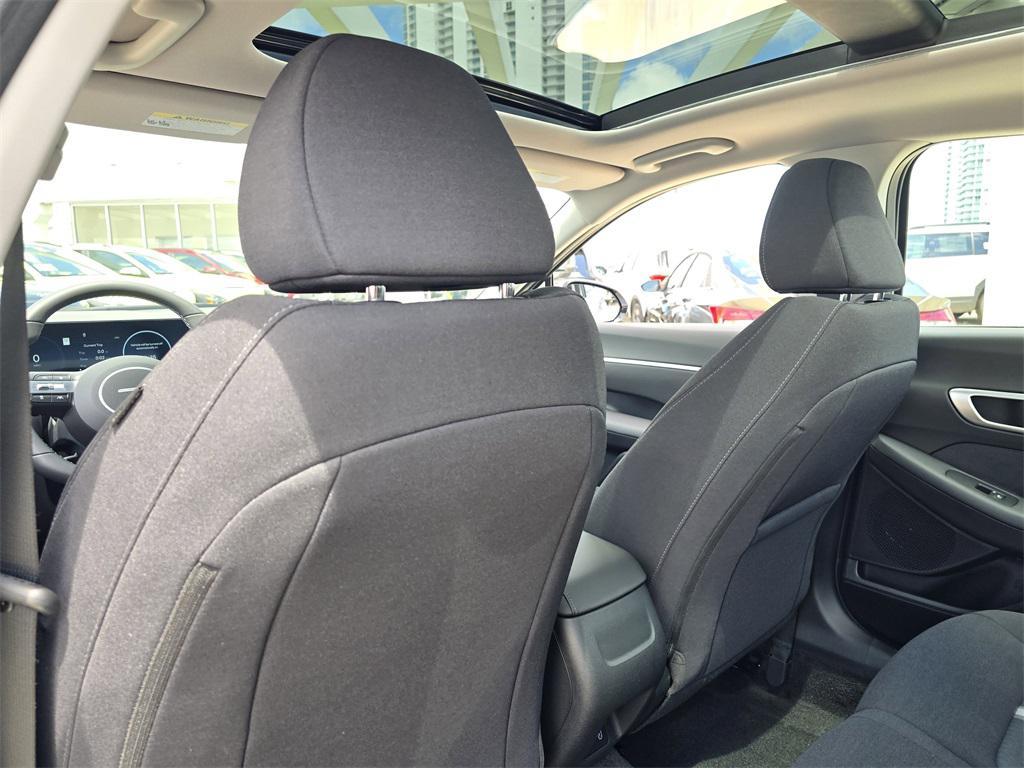 new 2025 Hyundai Sonata car, priced at $33,048