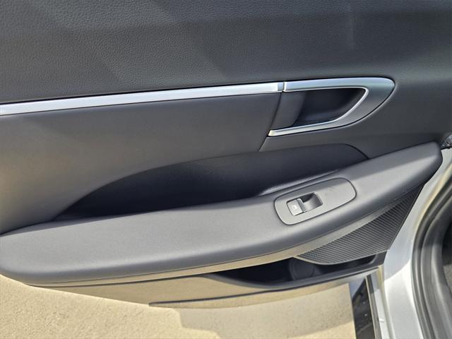new 2025 Hyundai Sonata car, priced at $33,048