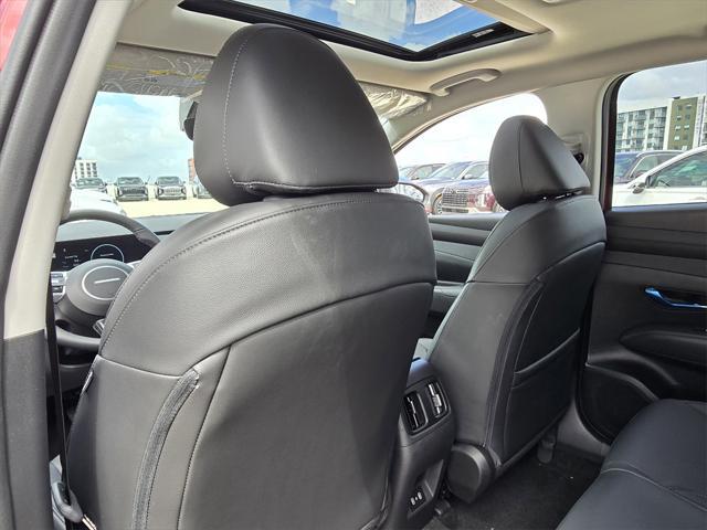 new 2025 Hyundai Tucson car, priced at $37,025