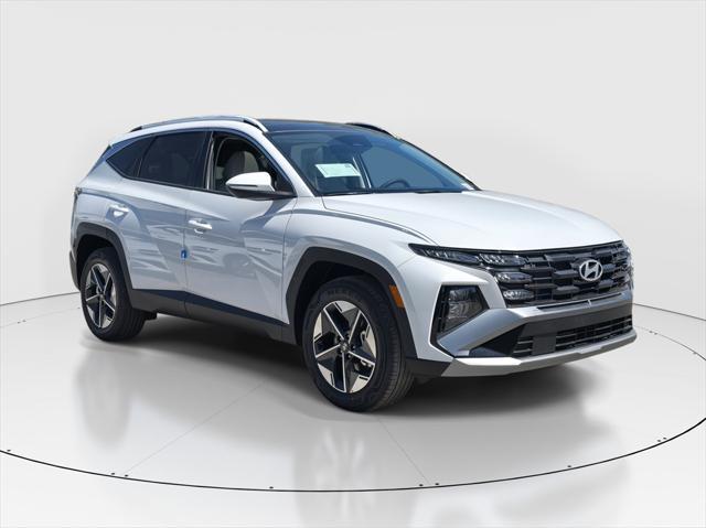 new 2025 Hyundai TUCSON Hybrid car, priced at $39,010