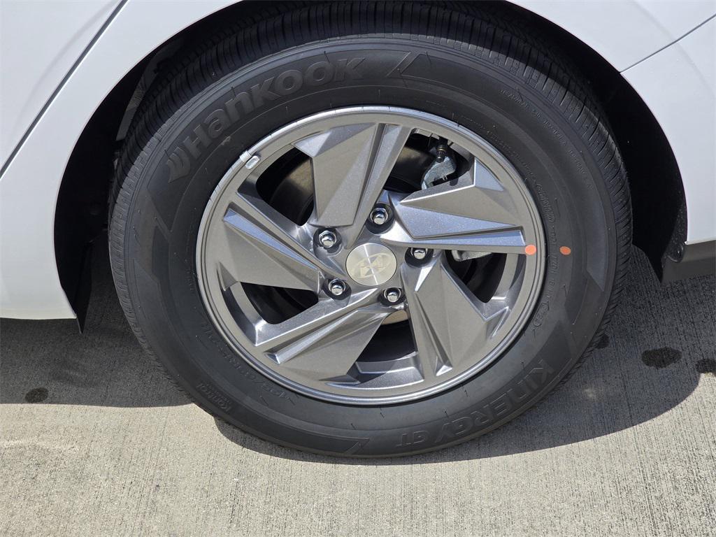 new 2025 Hyundai Elantra car, priced at $24,480