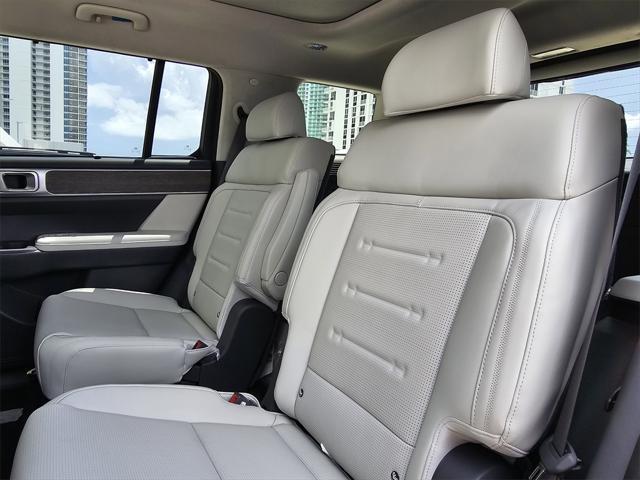 new 2025 Hyundai SANTA FE HEV car, priced at $50,715