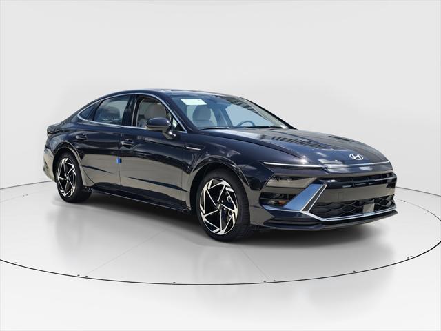 new 2025 Hyundai Sonata car, priced at $32,880
