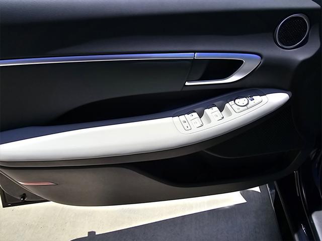 new 2025 Hyundai Sonata car, priced at $32,880