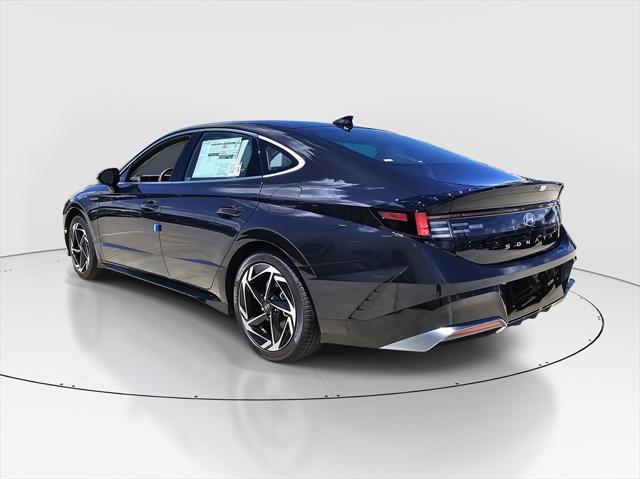new 2025 Hyundai Sonata car, priced at $32,880