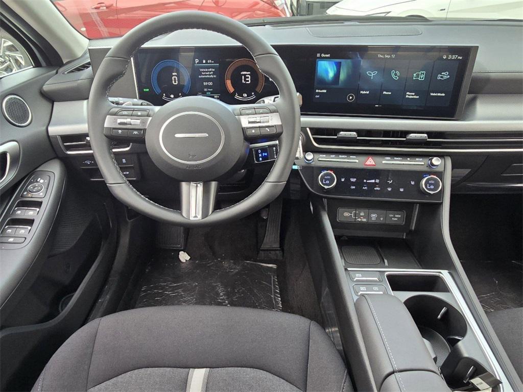 new 2025 Hyundai Sonata Hybrid car, priced at $32,705