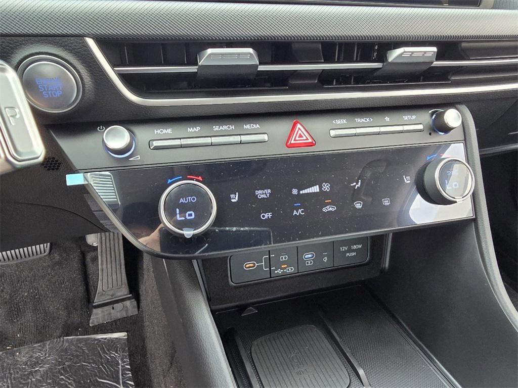 new 2025 Hyundai Sonata Hybrid car, priced at $32,705