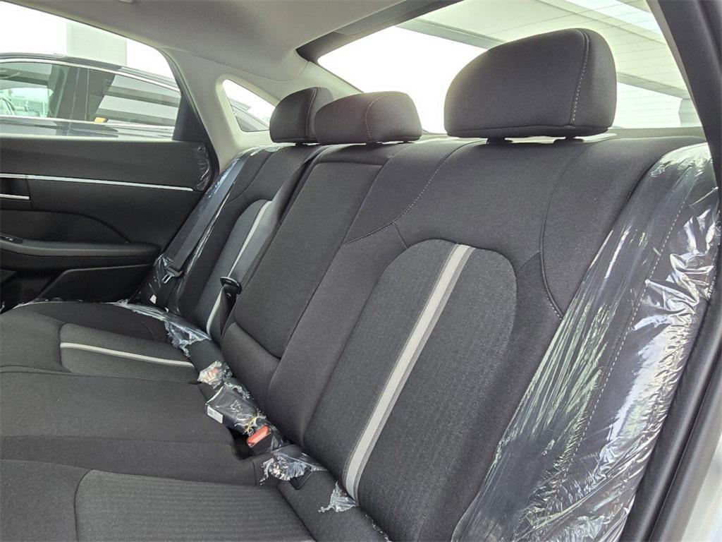 new 2025 Hyundai Sonata Hybrid car, priced at $32,705