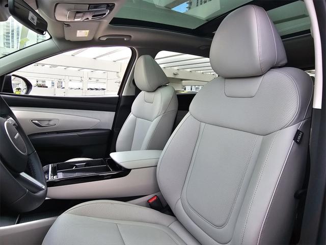 new 2025 Hyundai TUCSON Hybrid car, priced at $39,010