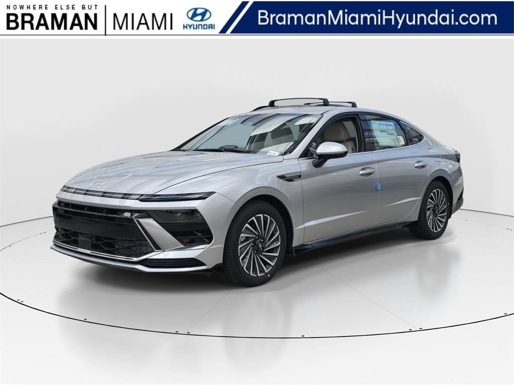 new 2025 Hyundai Sonata Hybrid car, priced at $32,985