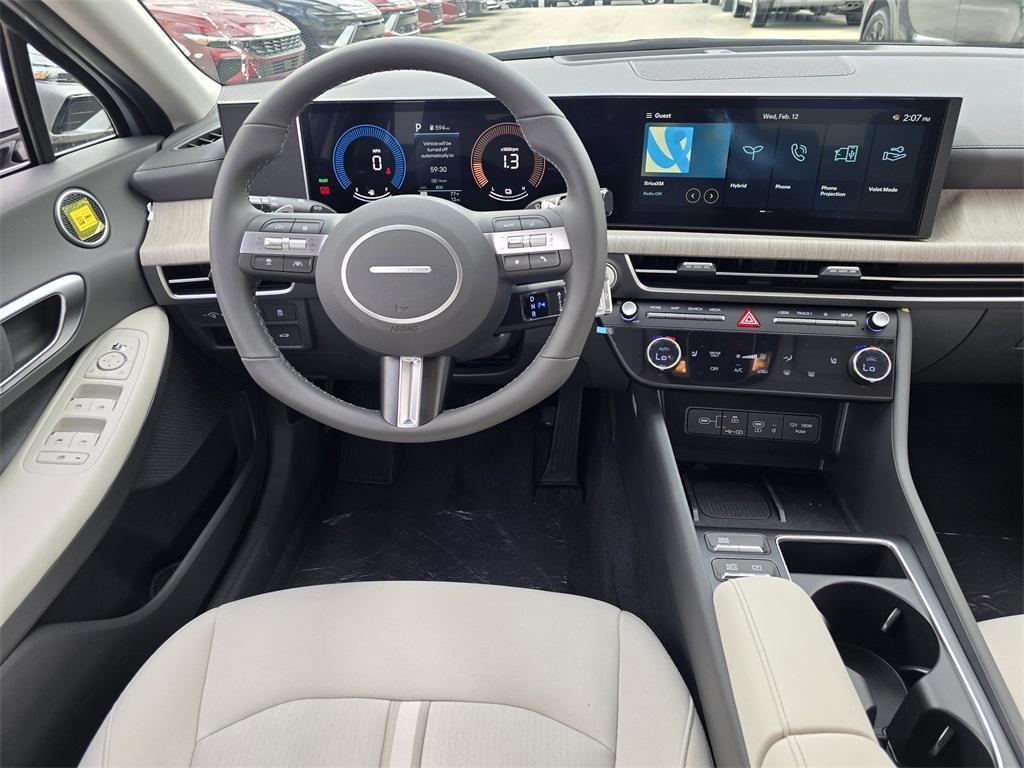 new 2025 Hyundai Sonata Hybrid car, priced at $32,985