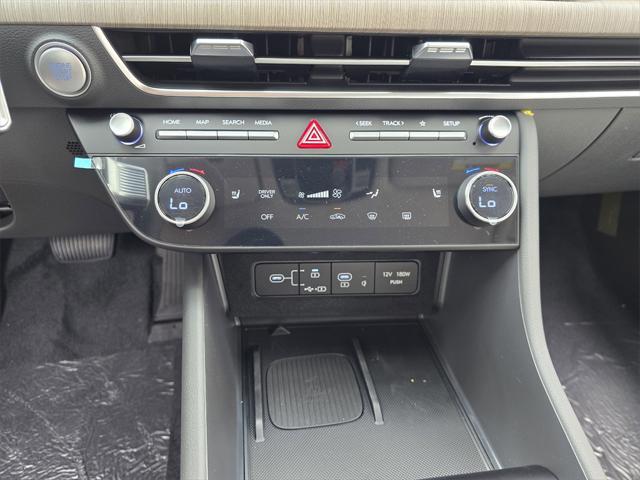 new 2025 Hyundai Sonata Hybrid car, priced at $32,985
