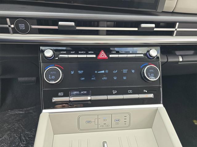 new 2025 Hyundai Santa Fe car, priced at $40,134