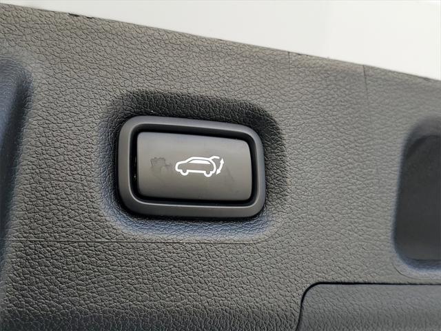 used 2023 Hyundai Santa Fe car, priced at $22,490