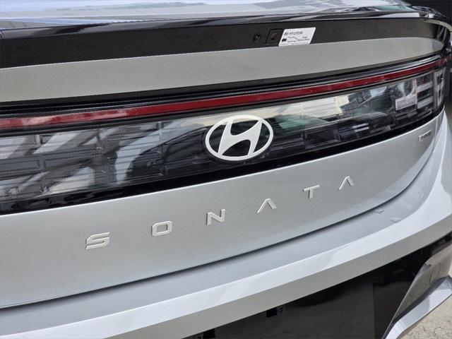 new 2025 Hyundai Sonata Hybrid car, priced at $32,705