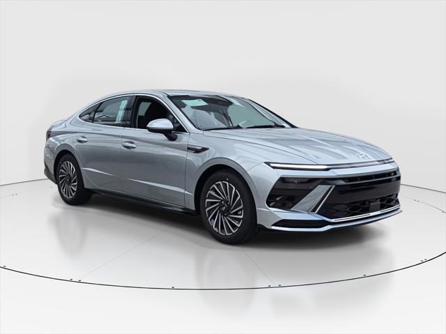 new 2025 Hyundai Sonata Hybrid car, priced at $32,705