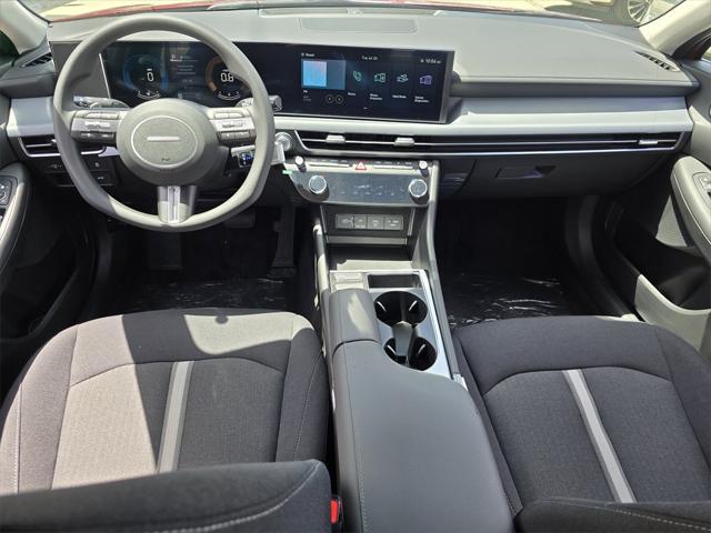 new 2025 Hyundai Sonata Hybrid car, priced at $33,153