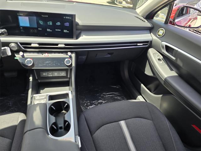 new 2025 Hyundai Sonata Hybrid car, priced at $33,153