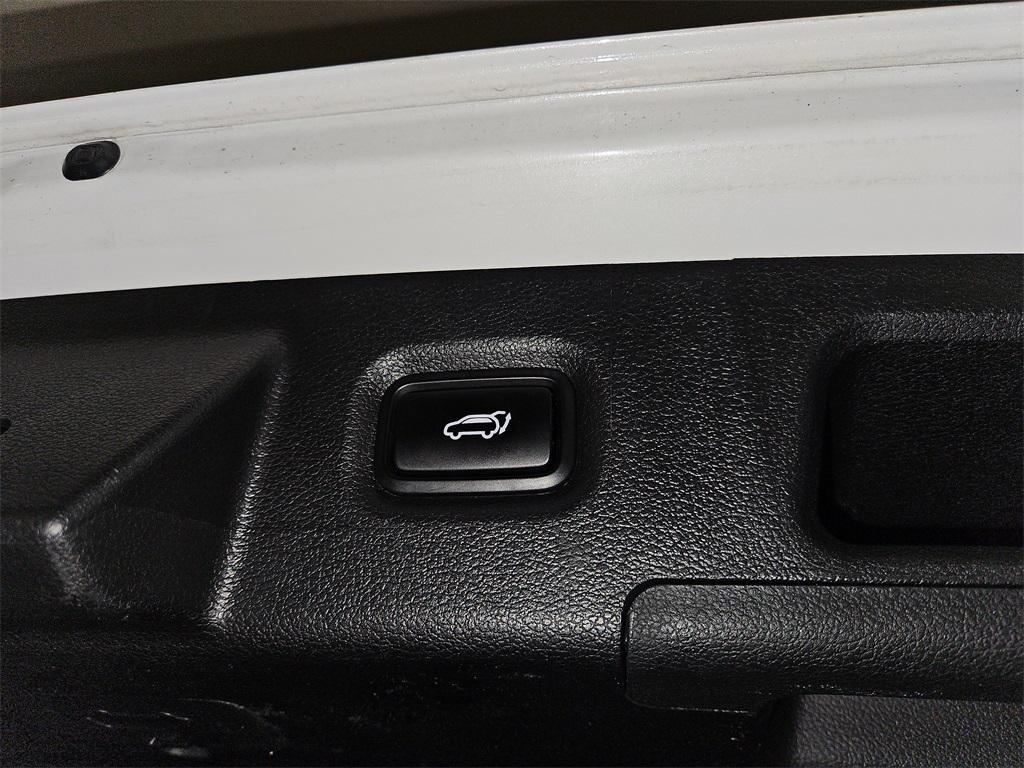 used 2021 Hyundai Santa Fe car, priced at $23,399