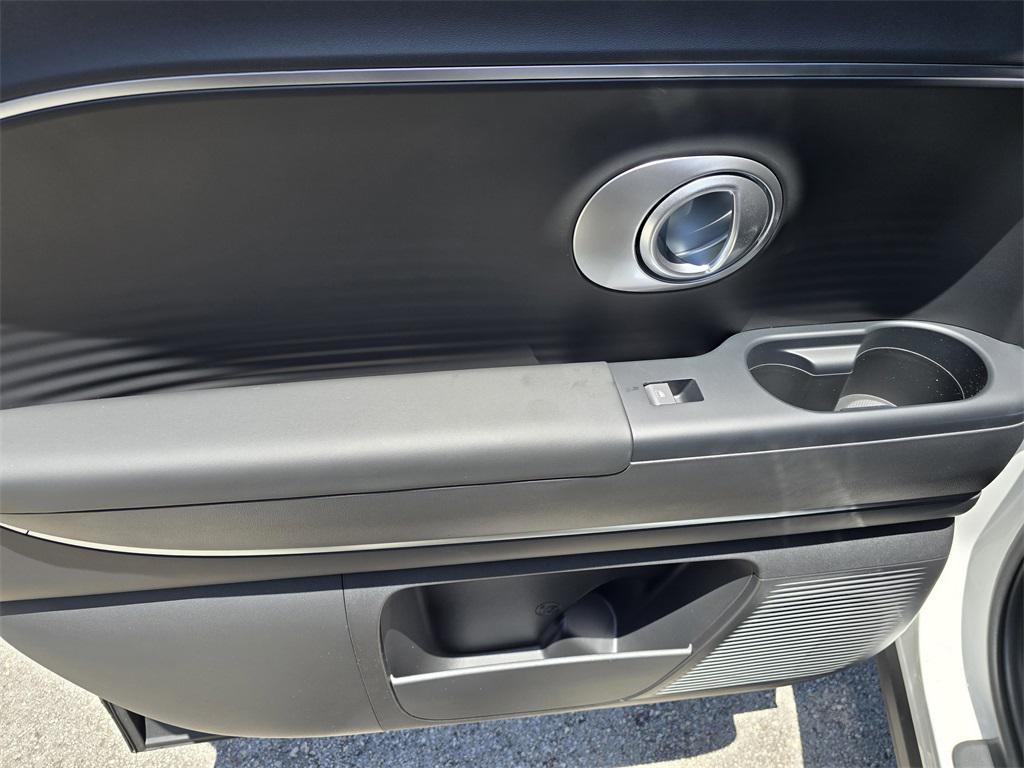 new 2026 Hyundai IONIQ 9 car, priced at $65,410