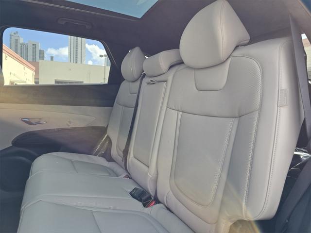 new 2025 Hyundai TUCSON Hybrid car, priced at $43,885
