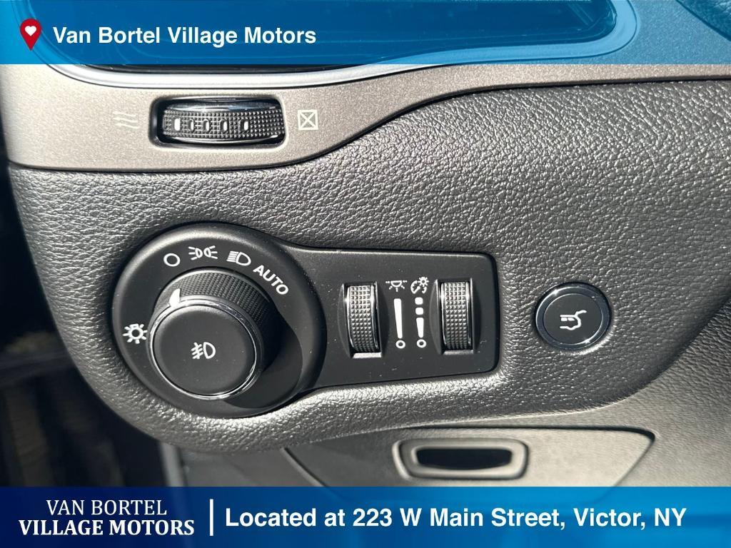 used 2020 Jeep Cherokee car, priced at $22,200