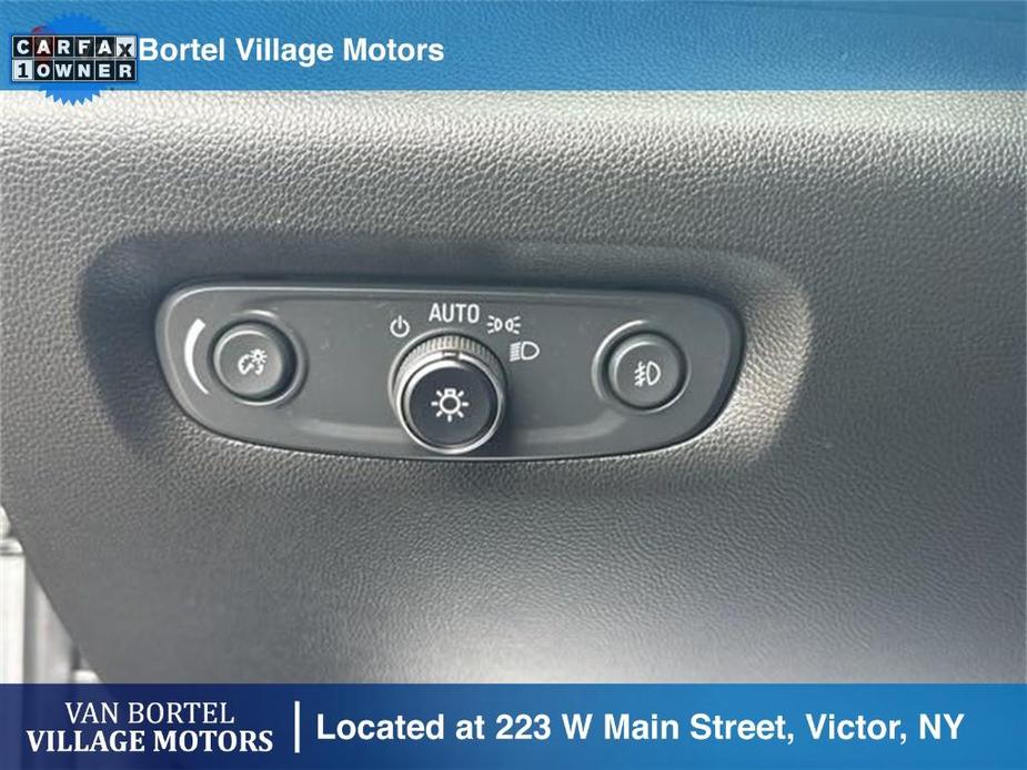 used 2021 Chevrolet Traverse car, priced at $23,700