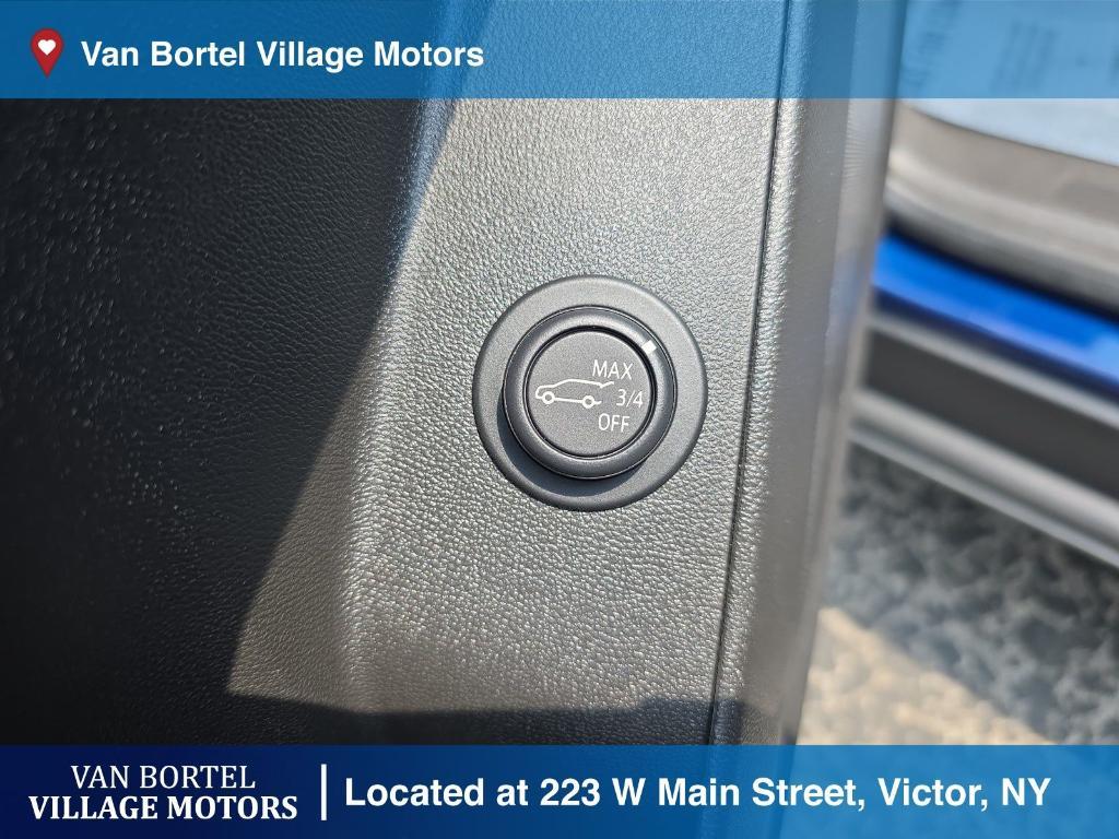 used 2022 Chevrolet Equinox car, priced at $23,900